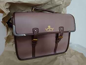 魔女の旅々 イレイナのバッグ 魔女の旅々 イレイナのバッグ [魔女の旅々] | 公式キャラクター